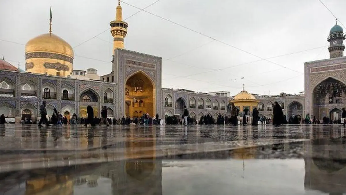 حال و هوای حرم امام رضا (ع) در ساعات پایانی سال ۱۴۰۲ + فیلم