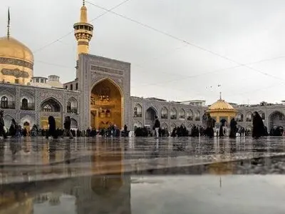 حال و هوای حرم امام رضا (ع) در ساعات پایانی سال ۱۴۰۲ + فیلم
