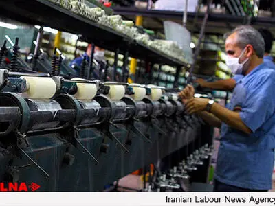 روایت بلاتکلیفی 75کارگر اخراجی و بازنشسته «رنگین نخ» برای دریافت مطالبات معوقه 