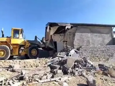 رفع تصرف ۴۲۴ متر مربع از اراضی ملی منابع طبیعی دماوند