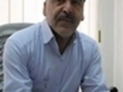 به گل نشستن زودهنگام درختان بادام در شهرستان کاشان