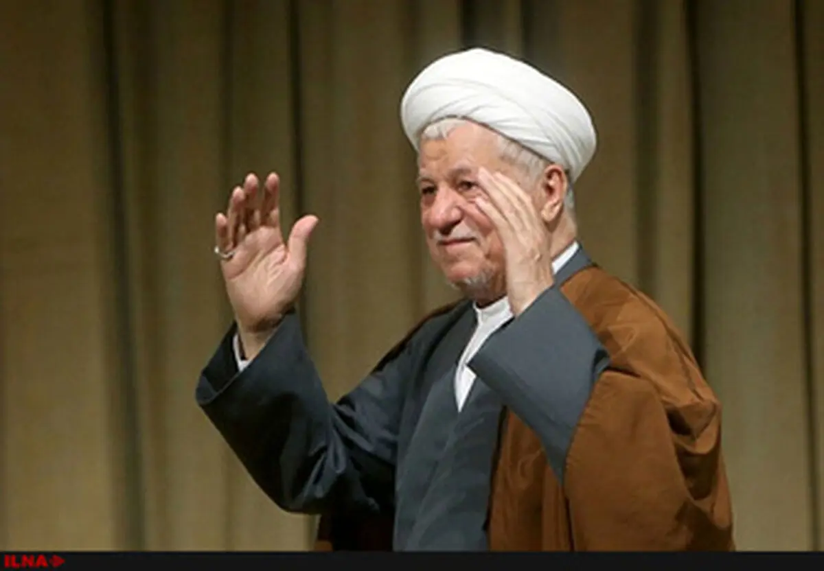 آیت الله هاشمی رحمت الله علیه در زیارت و غبارروبی مضجع شریف امام رضا علیه السلام
