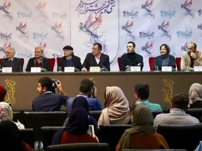 بیکاری مشکل ساده‌ای نیست/انتقاد از وضعیت دوران احمدی‌نژاد