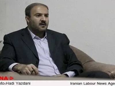 برخی نمایندگان شأن دولت را رعایت نمی کنند