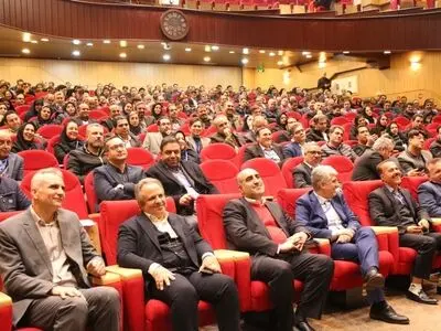 سازمان اداری و استخدامی به‌دنبال رویکرد جدید گفتمانی در نظام اداری