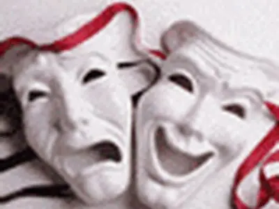 پردیس سینمایی کوروش از تئاتری‌ها میزبانی می‌کند / اجرای «غریبه‌های همیشگی» در سوگواره «خمسه»