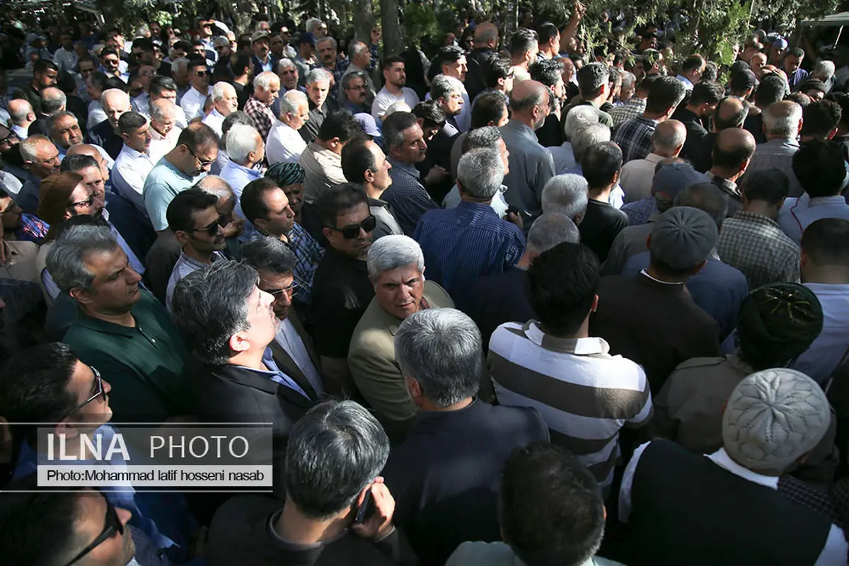 پیکر استاد جزی‌زاده در اصفهان تشییع و به خاک سپرده شد