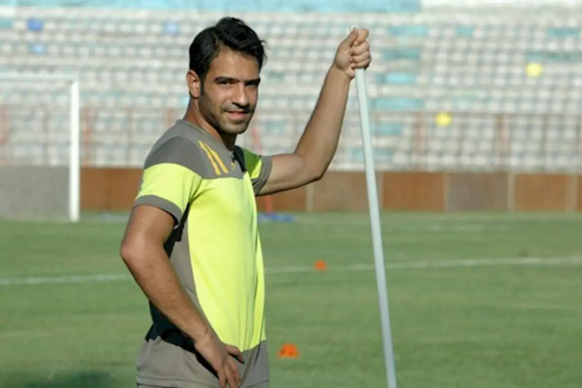 هافبک سابق پرسپولیس قراردادش را فسخ کرد
