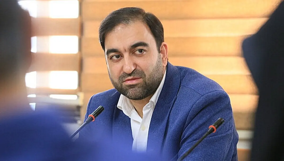 طراحی نشان مسئولیت اجتماعی دانشگاهیان/ بازنگری در آیین نامه کرسی‌های آزاداندیشی