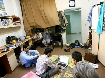 الزام ارائه کارت واکسن برای ورود به خوابگاه/ توزیع غذاهای بسته‌بندی شده بین دانشجویان/ اعطای مرخصی تحصیلی به دانشجوی دارای بیماری‌ زمینه‌ای