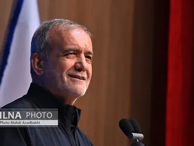 گفتگوی کوتاه در پکن بین پزشکیان و علی‌اف به زبان ترکی آذربایجانی در پکن/فیلم