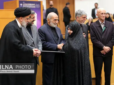مرحوم عماد افروغ به پاس یک عمر فعالیت رسانه‌ای تجلیل شد 