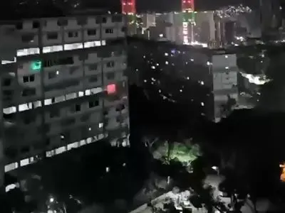 برخی رسانه‌های ونزوئلایی از حملۀ هوایی آمریکا به یک پایگاه هوایی در کاراکاس خبر می‌دهند + فیلم