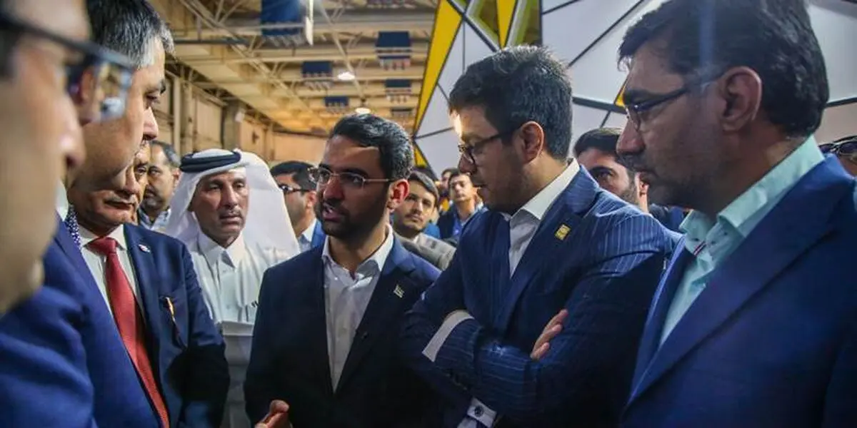 وزیر ارتباطات بازدید نمایشگاه الکامپ ۲۰۱۹ را از ایرانسل آغاز کرد