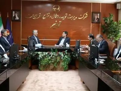 استان مرکزی الگوی کشوری در توسعه نیروگاه‌های خورشیدی بامی