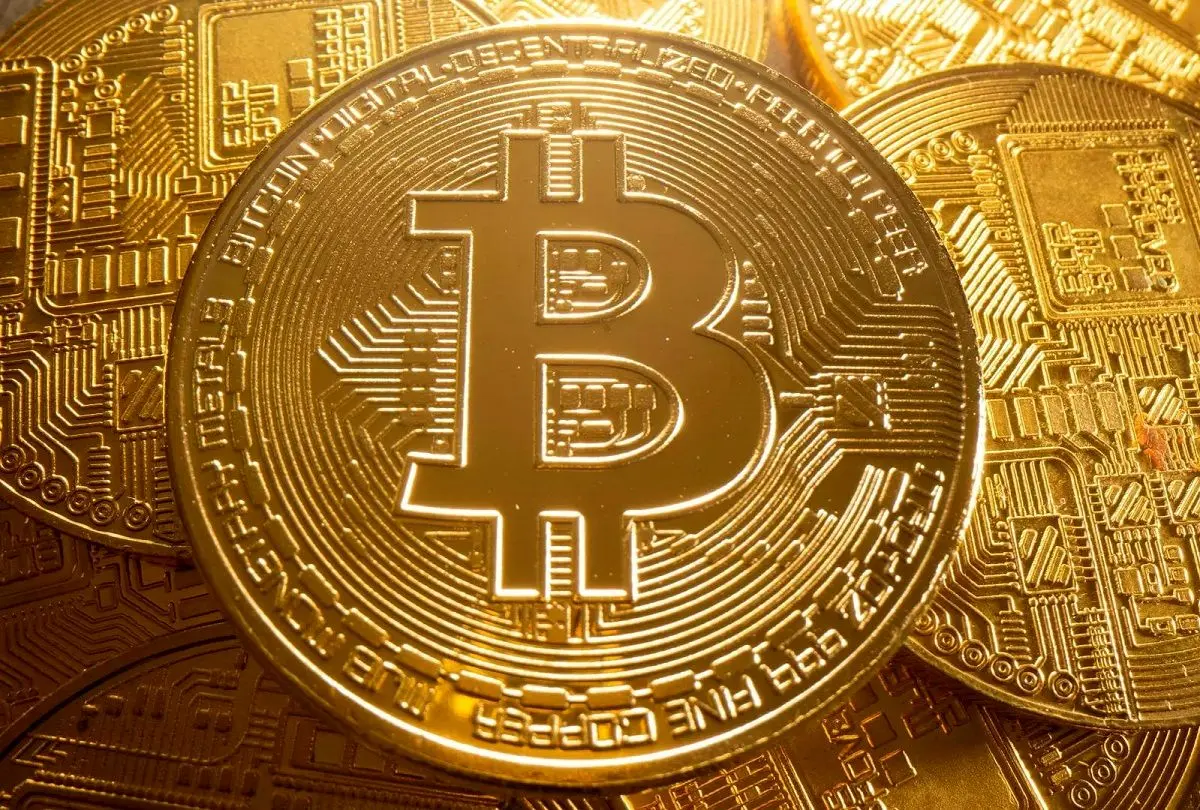 قیمت بیت کوین و ارز‌های دیجیتال امروز چهارشنبه ۳۰ اردیبهشت ۱۴۰۵ + جدول 