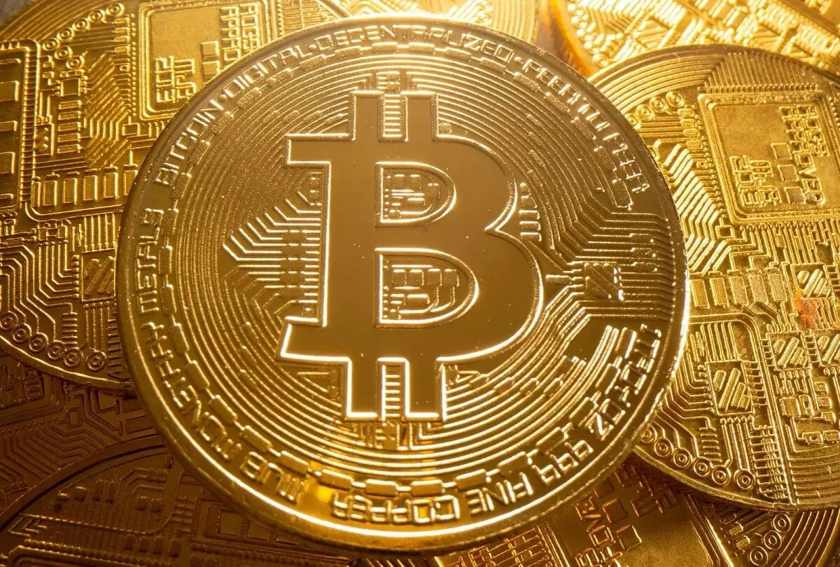 قیمت بیت کوین و ارز‌های دیجیتال امروز چهارشنبه ۳۰ اردیبهشت ۱۴۰۵ + جدول 