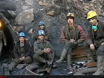 معدنچیان البرز شرقی حتی یک آب‌سردکن ندارند/کارفرما: پیگیری خواهیم کرد
