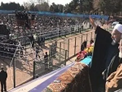 ملت ایران در برابر دشمن تسلیم نخواهد شد/ آمریکا بداند ما نفت‌مان را خواهیم فروخت 