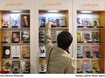 جشن امضای "کابوس" در نمایشگاه کتاب