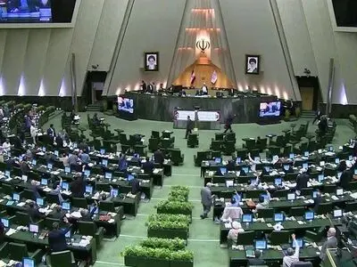 
تعدیل لائحة قانون منح الجنسیة لاطفال الامهات الایرانیات 