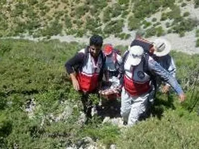 نجات ۲ مصدوم از ارتفاعات اشترنکوه