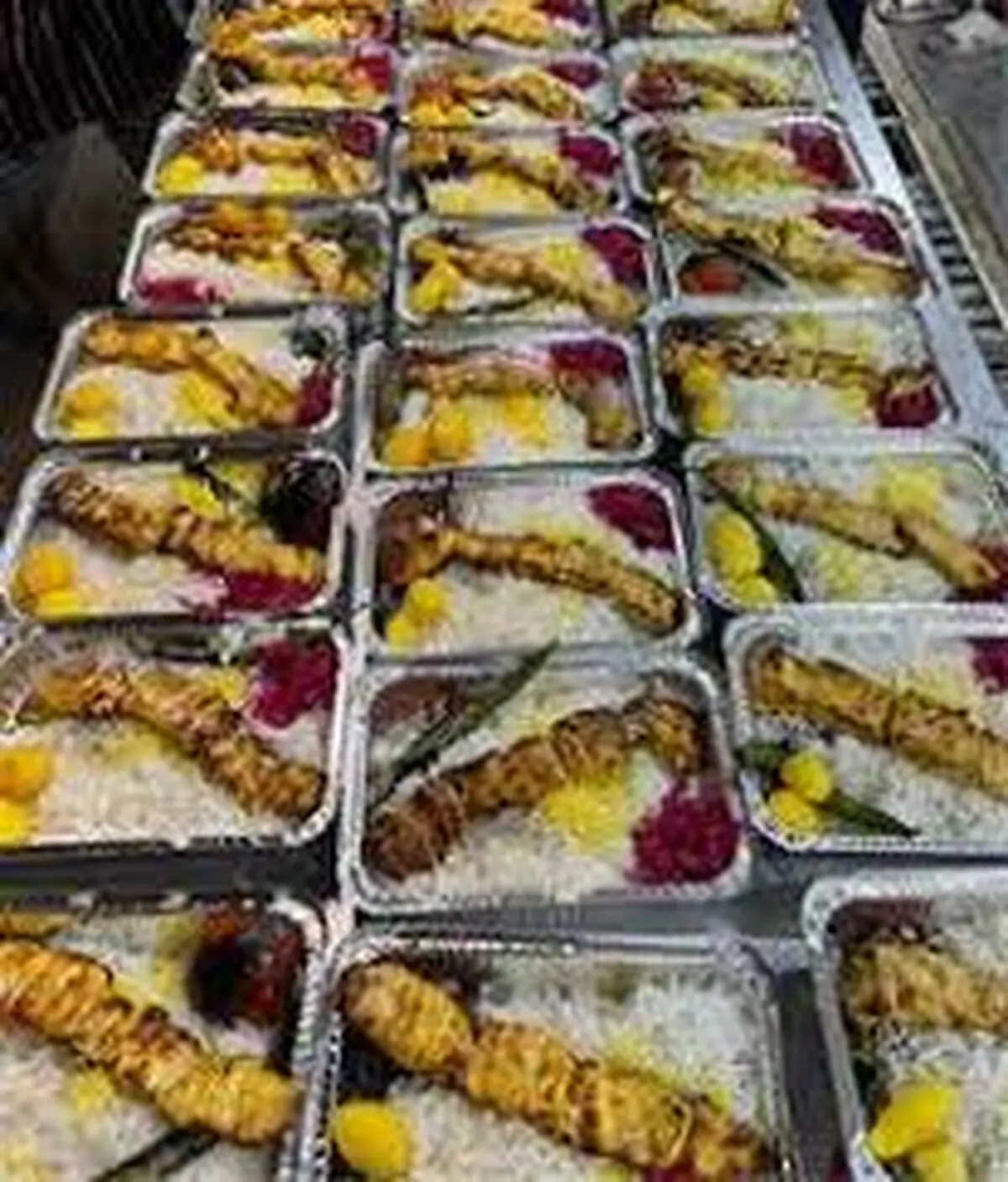 عکس وایرال شده از منوی کترینگ طلبه ها در قم