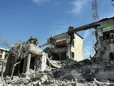 حمله هوایی به فرمانداری بوکان/ ۳ نفر شهید شدند