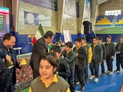 مشارکت خیرین در امر مدرسه سازی پلی برای توسعه عدالت پایدار آموزشی است