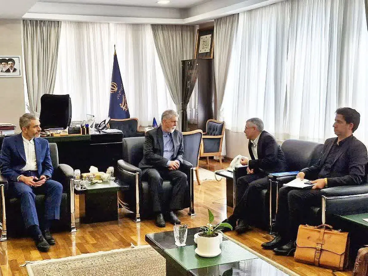 پیگیری مطالبات خبرنگاران از وزیر ارشاد
