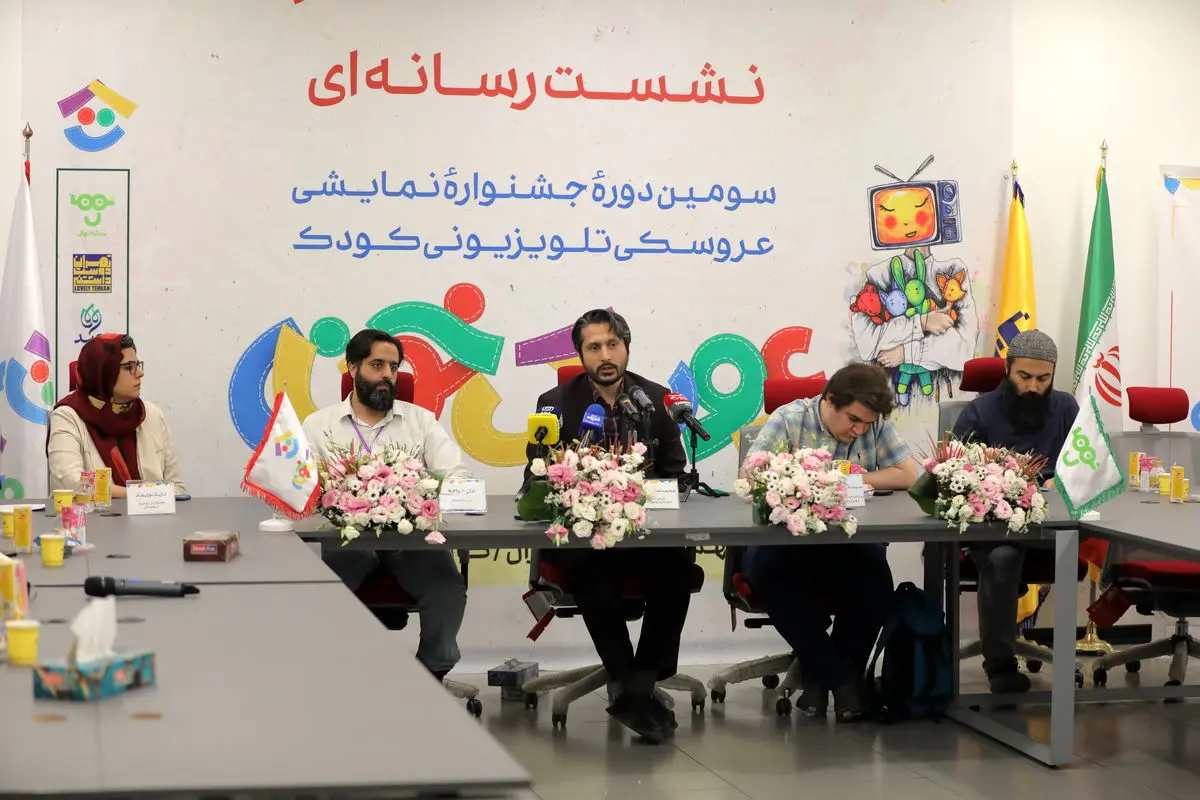 هدف ما تقویت تئاتر عروسکی و افزودن آن به سبد فرهنگی خانوادههای ایرانی است/ تعامل دوسویه میان جشنوارههای کودک و تلویزیون