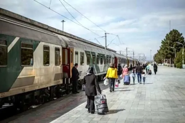 پیش فروش بلیت‌ قطارهای تیرماه آغاز شد
