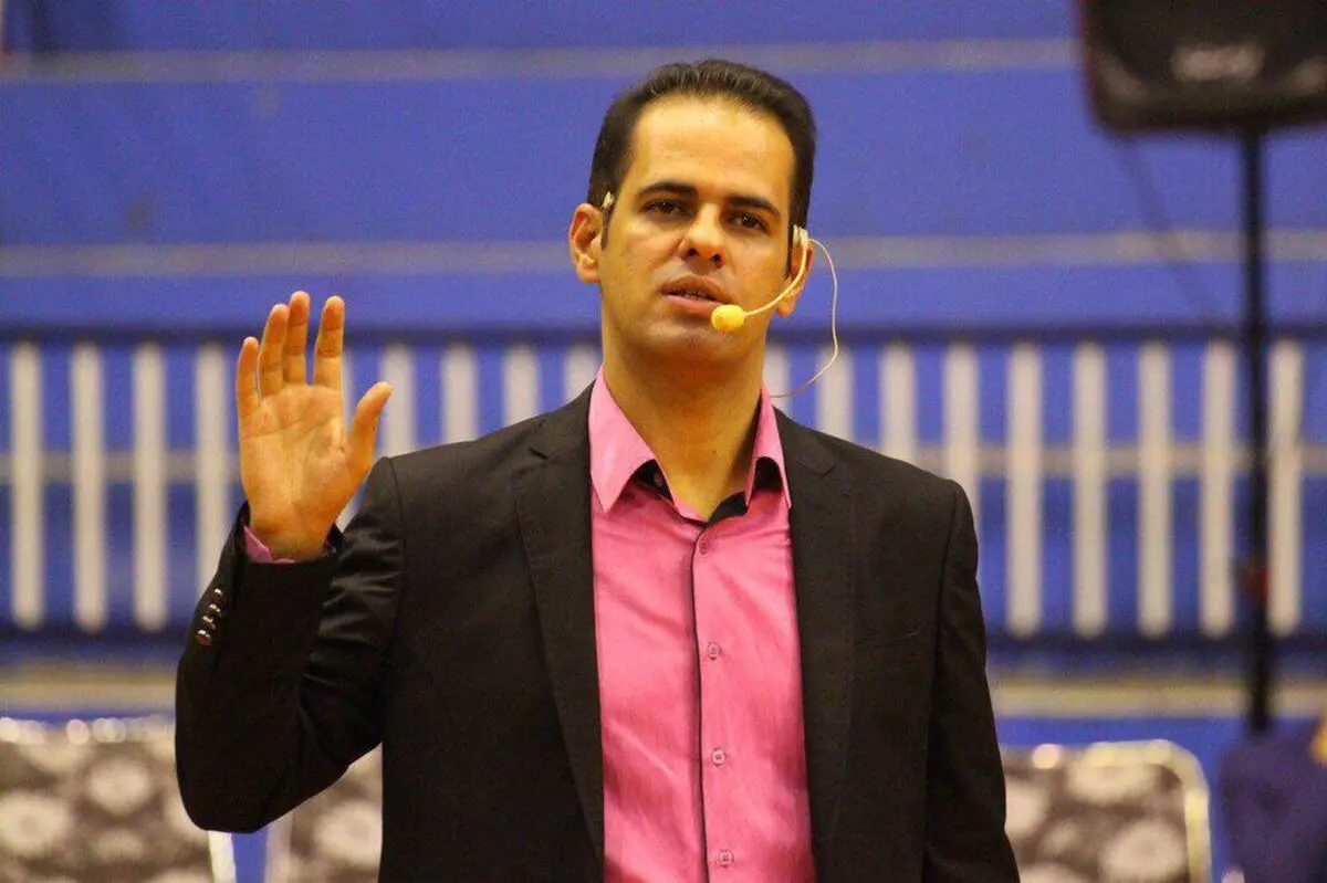 قانع گزارشگر بازی پرسپولیس - ذوب آهن شد