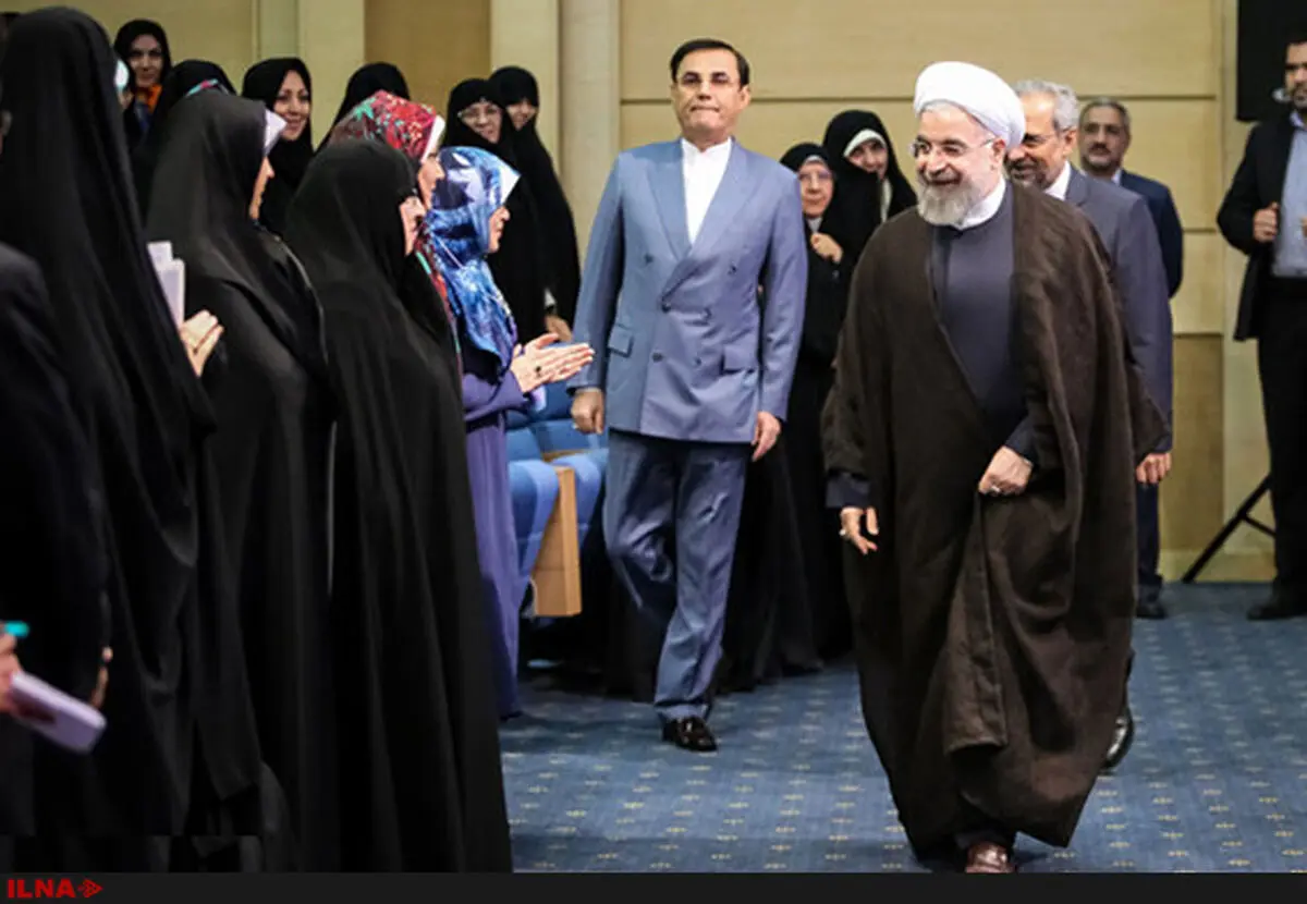 پرهیز روحانی از افزایش تنش با اصولگرایان/ آیا زنان را فقط برای صندوق‌های رای می‌خواهید؟