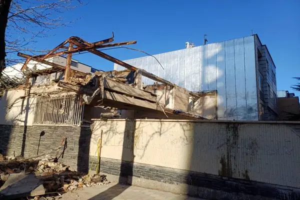 خانه اقبالیان در همدان تخریب شد