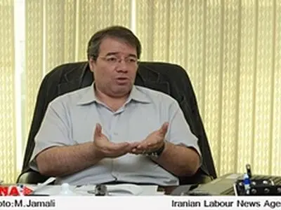 حزب رهروان محور تعامل اصولگرایان با اصلاح‌طلبان معتدل است / حزب لاریجانی با رادیکال‌ها مرزبندی می‌کند