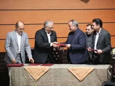 امضای 2 تفاهم‌نامه سرمایه‌گذاری در خراسان جنوبی با حضور رئیس‌جمهور