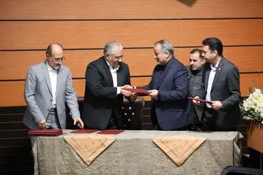 امضای 2 تفاهم‌نامه سرمایه‌گذاری در خراسان جنوبی با حضور رئیس‌جمهور