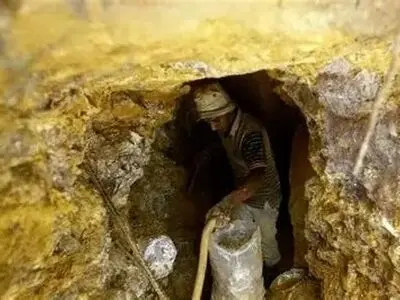معدن طلا آوار شد/ مرگ دو کارگر در افغانستان