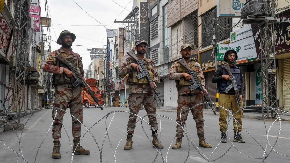 ۳ کشته در حمله انتحاری به نیروهای گارد مرزی در پیشاور پاکستان