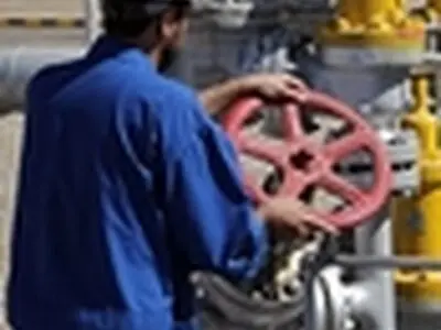 مراکز انتقال نفت اولین اهداف حملات نظامی در زمان جنگ / ریخت و پاش مواد نفتی نداریم