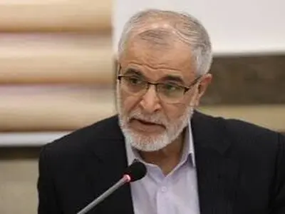 سردار پاکپور هم به جنگ زمینی، هم به جنگ دریایی و هم به جنگ هوایی و موشکی اشراف داشت