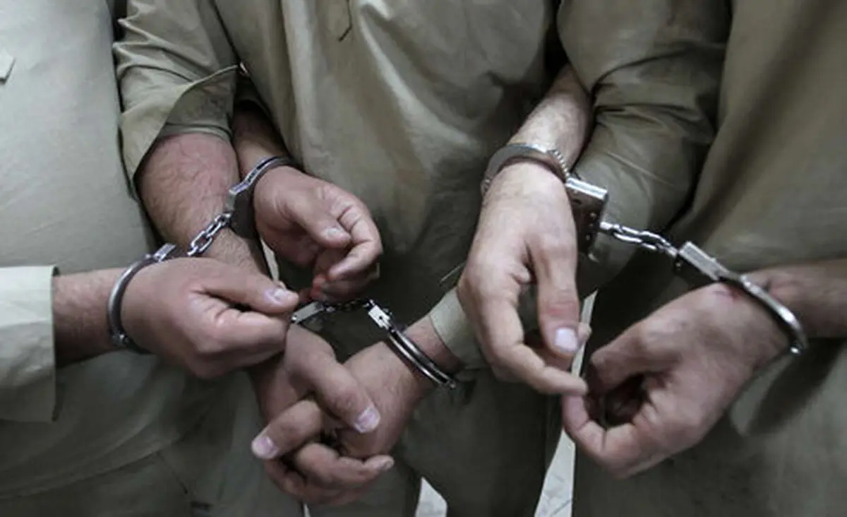 دستگیری متهمان به سرقت قطعات خودرو در مشهد 
