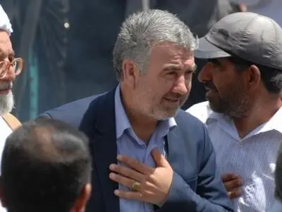 فرمانداران و بخشداران با دولت همسو هستند