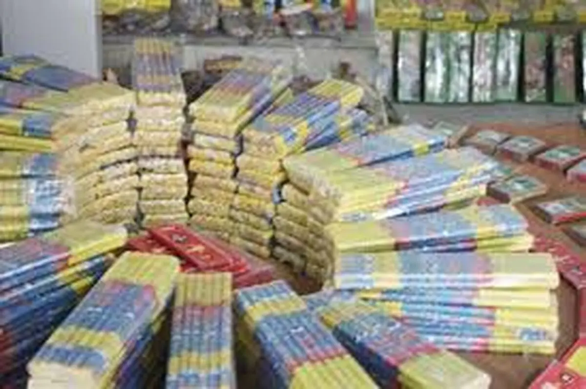 کشف 7 هزار عدد انواع مواد محترقه در شهرستان ایوان 