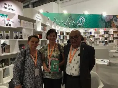 بهتر بود غرفه ایران در پکن تاکید بیشتری بر کتاب می‌کرد/ نباید به صرف حضور ناشران خصوصی در نمایشگاه‌های بین‌المللی اکتفا کنیم