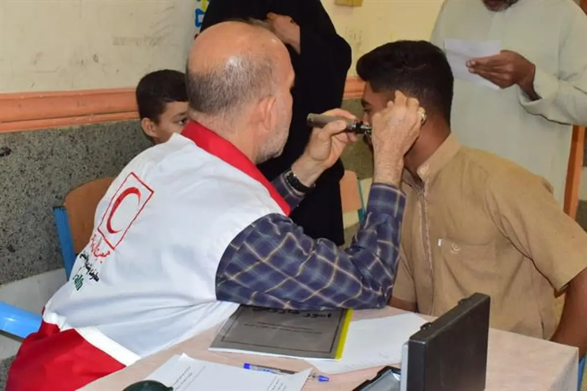 ارائه خدمات سلامت محور هلال‌احمر به بیش از ۳۲۰ نفر در روستای فردوس هویزه
