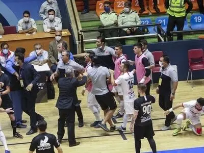 اتفاقات فینال لیگ برتر فوتسال هرگز نباید تکرار شود/ در حال بررسی اتفاقات بازی استقلال و فولاد هستیم