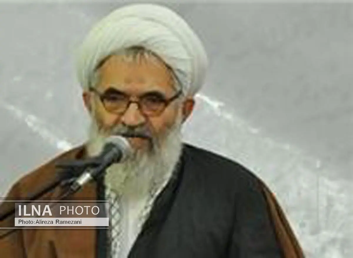 تصادف خودروی حامل عضو مجلس خبرگان 