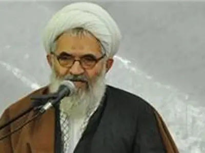 تصادف خودروی حامل عضو مجلس خبرگان 